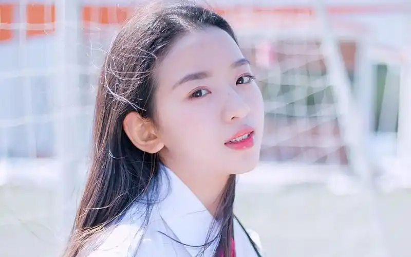 甜美的校花女生学生制服写真,高清壁纸图片,清纯美女-回车桌面