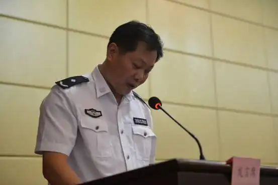 福建省监狱管理局党委委员王子钦介绍道德教育共建经验做法