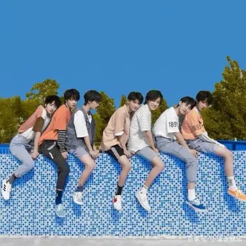 宋亚轩和王俊凯同框为何被骂吸血鬼?