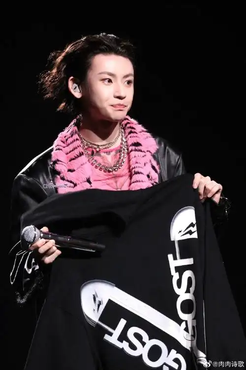 小鬼王琳凯成都演唱会