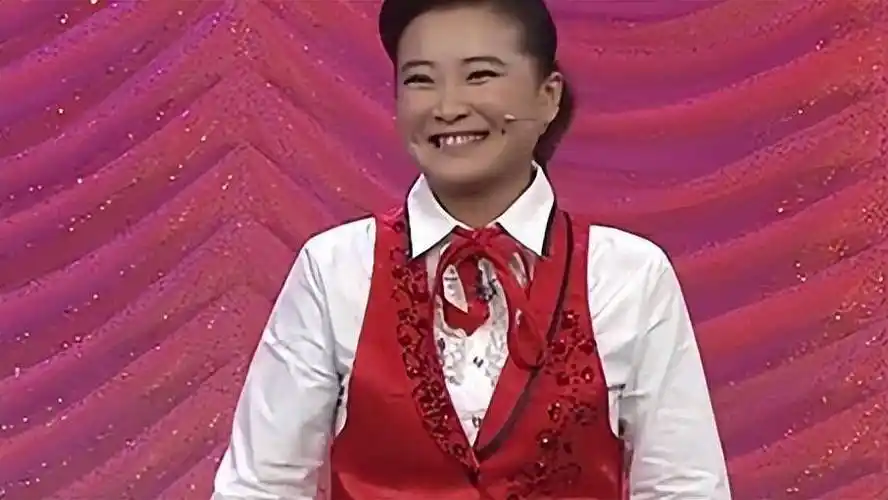 《你好,李焕英》上映三年之后,贾玲心中那根刺终于被拔了出来_小品