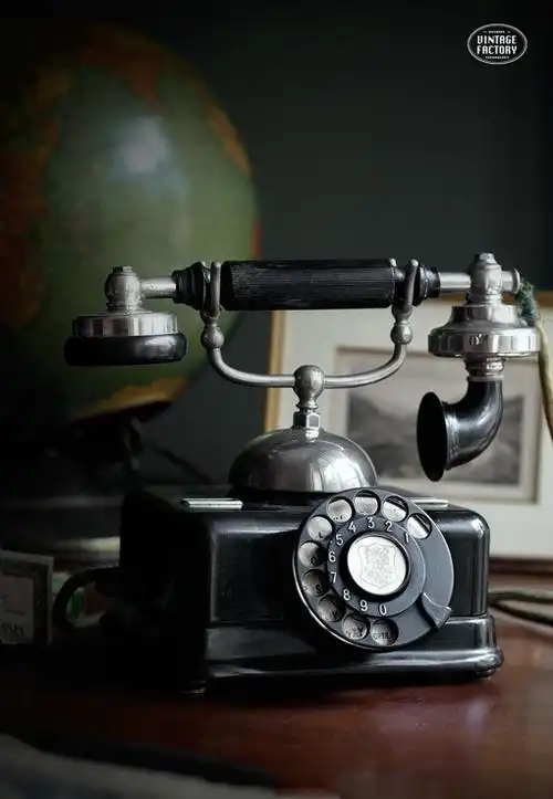 复古的一些机械玩意的唯美摄影图片,都是上个世纪的文艺青年必备物品