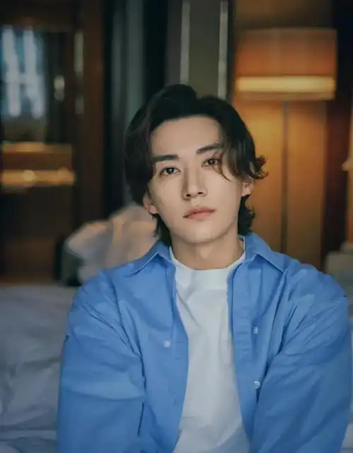 刘学义终于get到这哥的帅气了