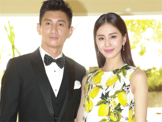 刘诗诗与吴奇隆现身医院两人全程无交流情绪不佳似有心事