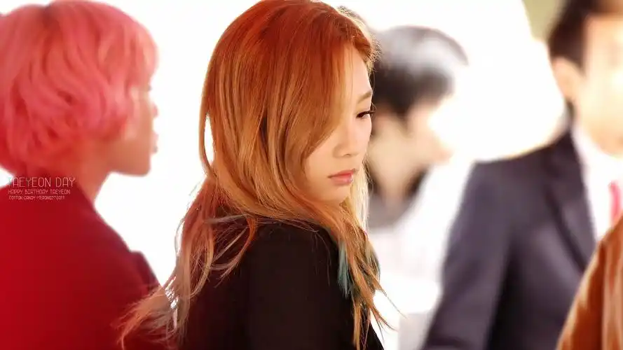 少女时代队长金泰妍高清电脑桌面壁纸