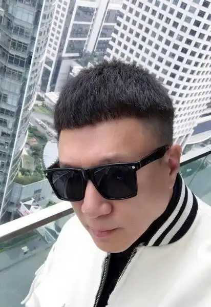 孙红雷哪款发型最有男人味?网友:模仿到发型,模仿不到独特霸气