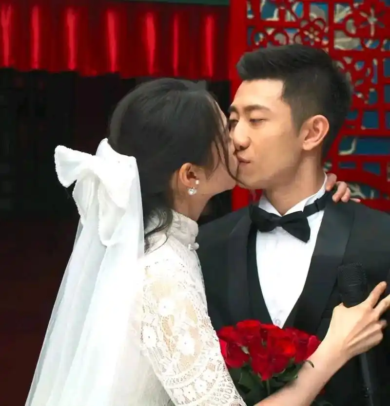 我要上热门#   原来是这样的:《曾少年》张一山如愿和关晓彤结婚,多