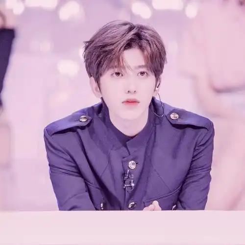 堆糖,美图壁纸兴趣社区蔡徐坤头像/壁纸蔡徐坤|头像 cr水印微信搜索