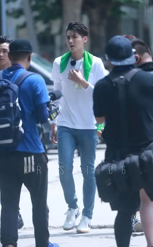 2017吴亦凡《七十二层奇楼》录制_高清图片大全-爱豆app