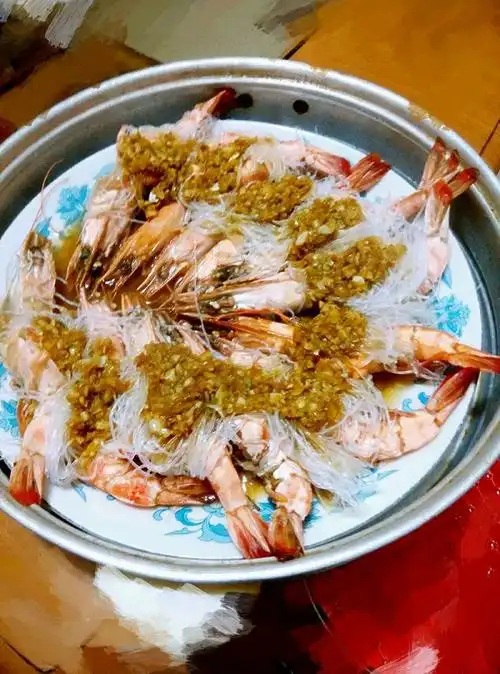 【图解】蒜蓉蒸大虾怎么做好吃_蒜蓉蒸大虾_家常做法大全_豆果美吵