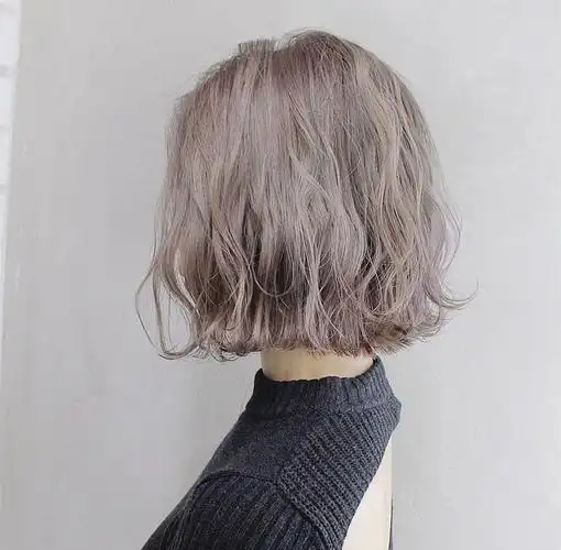 流行短发发色发型图片看看女生短发染什么颜色好看