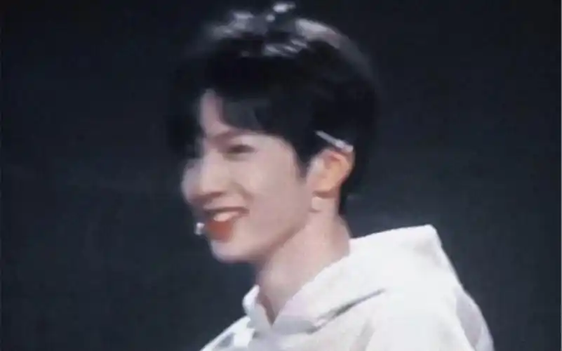 【刘耀文女友视角】 为先生心甘情愿