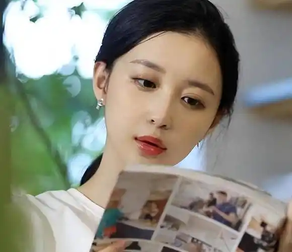 潘玮柏老婆真漂亮,她和潘玮柏一同出镜,亮瞎了众人的眼睛_事业_女子