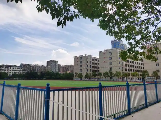 豫南奇迹教育神话聚焦光山县司马光中学