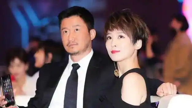 谢楠拿捏吴京的瓜!张佳宁有男朋友,谈了好几年,早都见过家长了.
