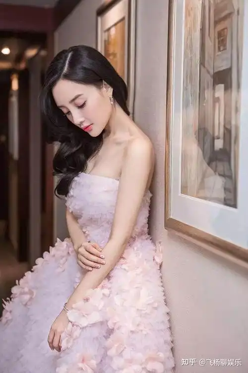 李小璐 pgone 小视频是怎么流出的,有人知道吗?