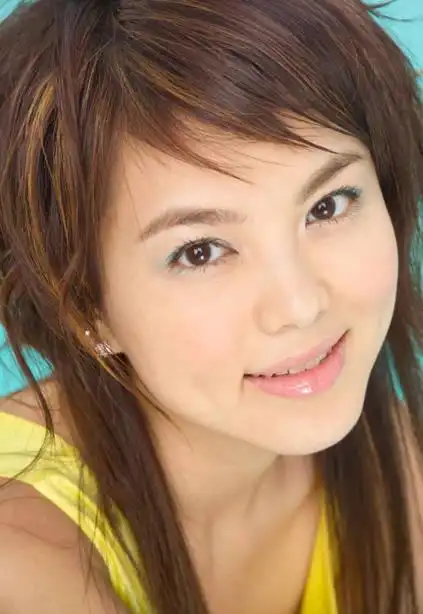 李湘爆料某三字女星耍大牌 李湘16年前旧照曝光 身材火辣造型杀马特