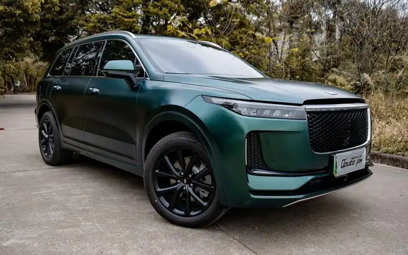 汽车#理想one墨绿色