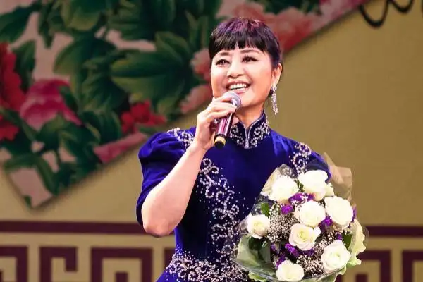 女歌唱家殷秀梅去世简历 殷秀梅什么病去世的老公是谁