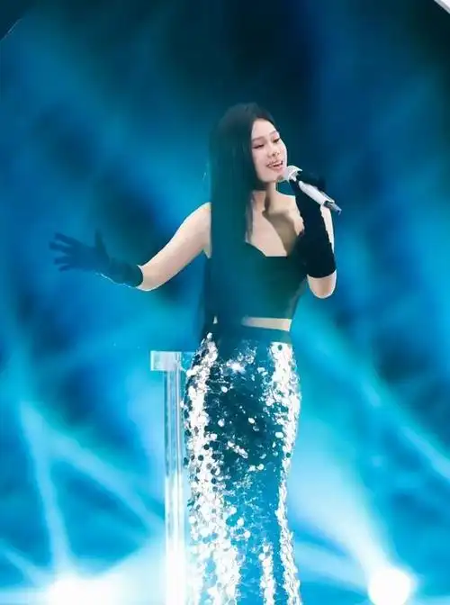 央视公开喊话袁娅维支援歌手,音乐圈即将掀起巨浪?