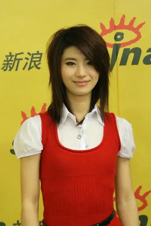 图文尚雯婕独家做客感谢歌迷支持