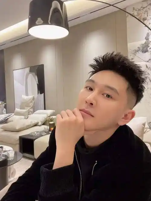 靓仔都在留这10款发型