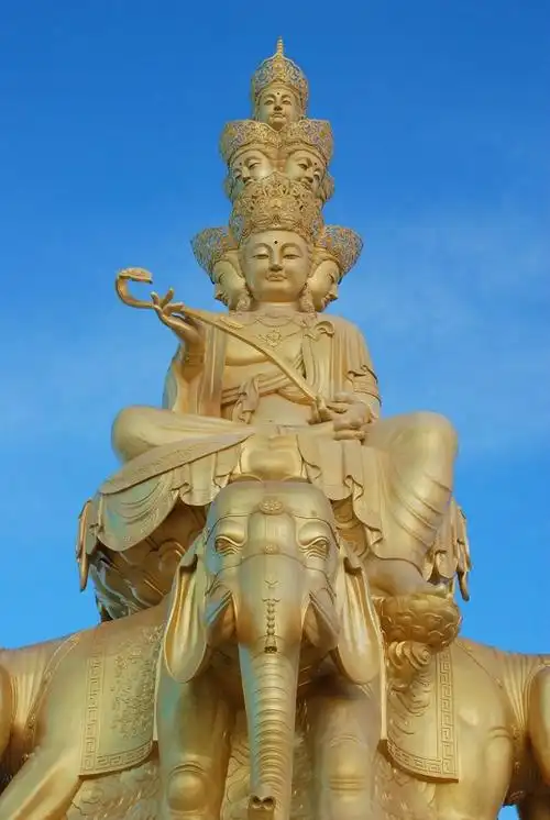 属龙人今年较为忙碌容易疲劳,可以通过家人朋友的帮助给自己减压