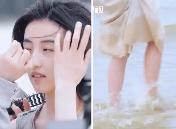 向往张子枫海边玩水光脚丫小腿白净身材瘦小被何炅搂怀中