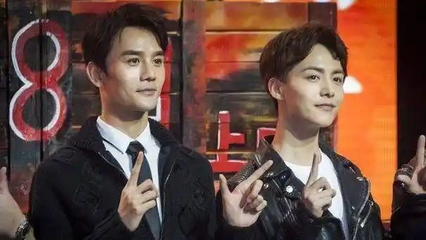 王凯马天宇现场"拜码头",《英雄本色》系列30年重回大银幕_丁晟_兄弟