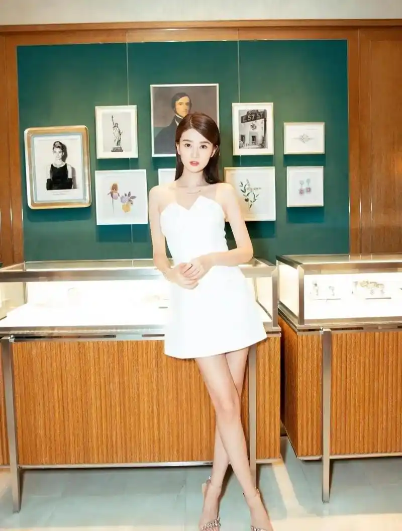 乔欣 ~ 高跟凉鞋美jio丫,妩媚性感