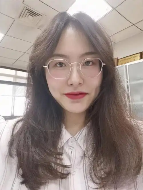 女生近视1000度配镜效果又轻又薄又好看