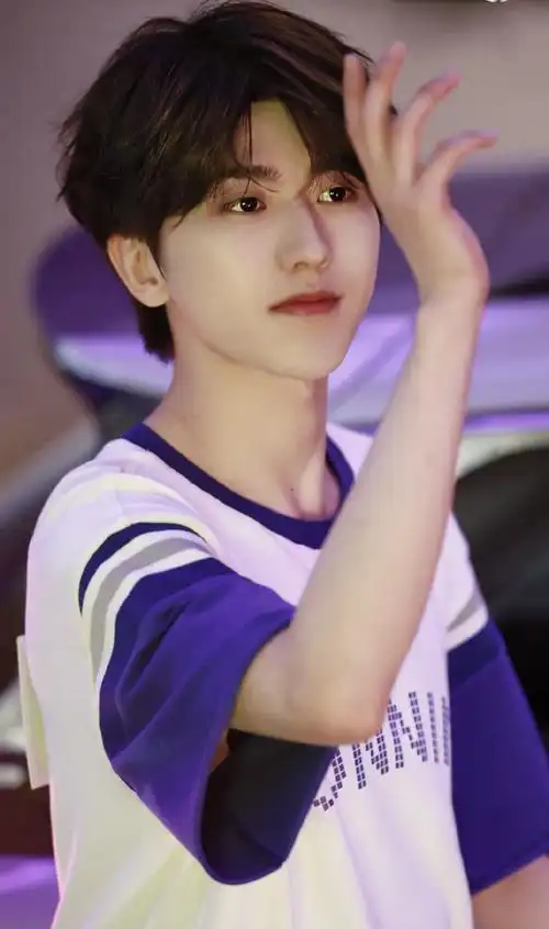 蔡徐坤kun - 堆糖,美图壁纸兴趣社区