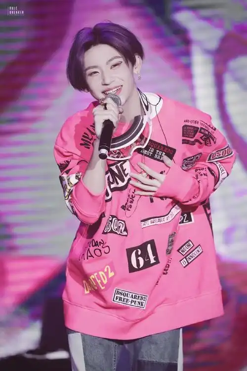 小鬼王琳凯0520生日快乐