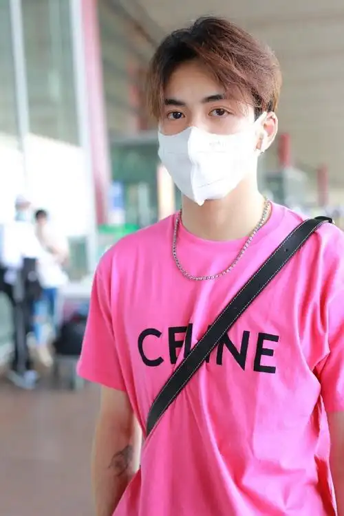 曾舜晞机场私服look##男装搭配