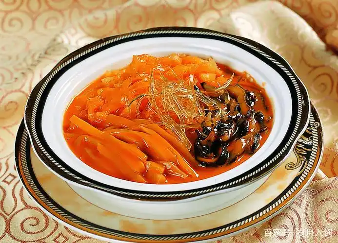 美食图片欣赏——养生大菜鲍汁扣辽参