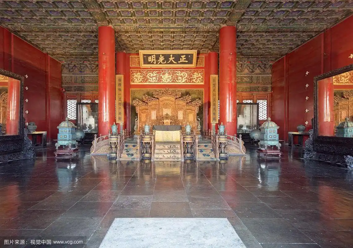 北京故宫紫禁城乾清宫内景