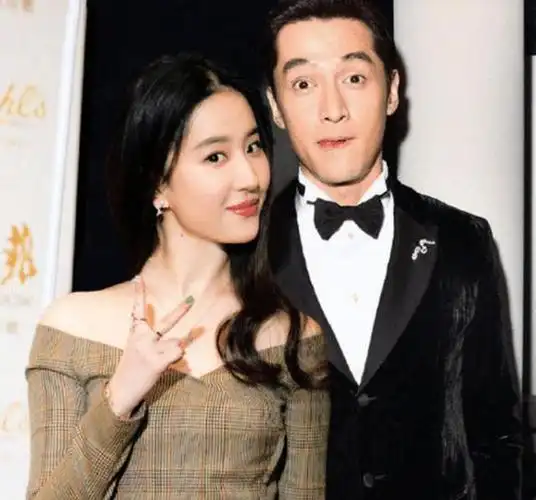 回顾有一种婚姻叫胡歌和黄曦宁结婚仅半年什么叫幸福感