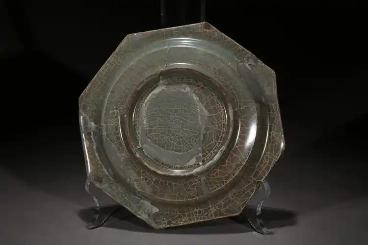 宋瓷  龙泉窑  哥窑八方盏托八方杯