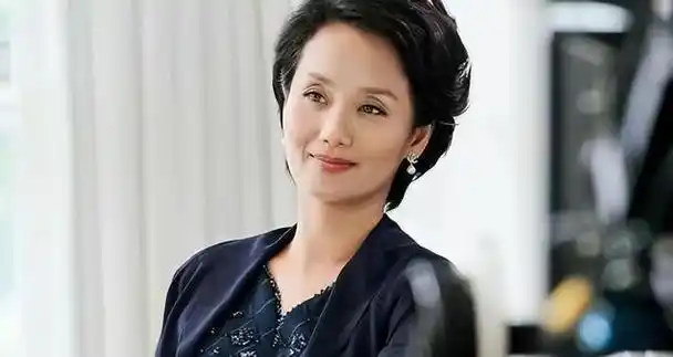 5位妈妈专业户演员,天生一张荣华富贵脸自带贵气,演不了穷人