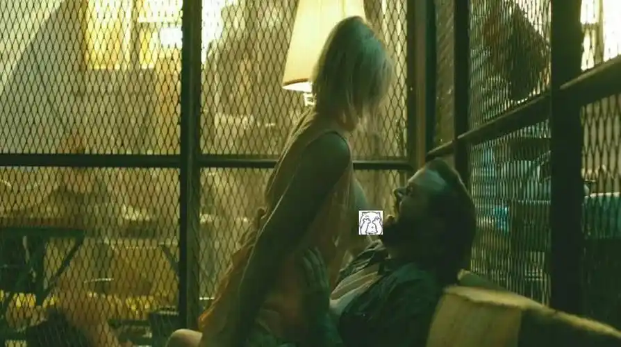 这部电影好污但是脑洞足已秒杀今年99的电影