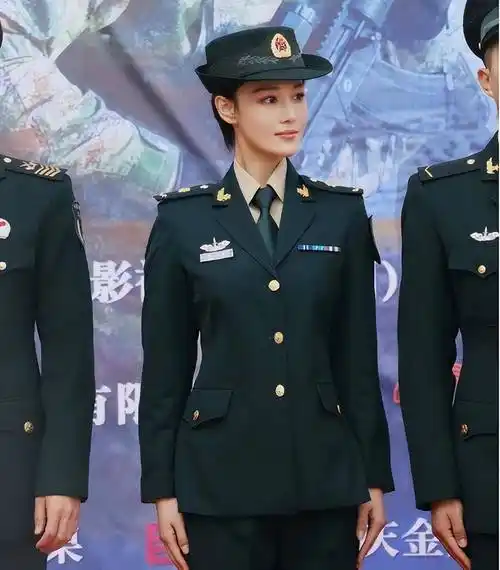 刘涛对比吴越太尴尬,90后小花比美尽显拉垮_角色_造型_杨颖