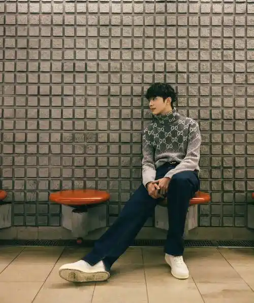 赖冠霖职业转型:挑战多赛道,逐梦前行引热议!