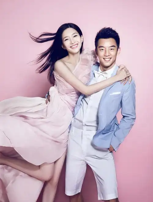 郑恺图片郑恺携江疏影拍杂志封面图片