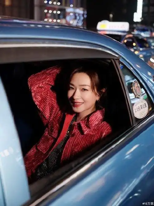 更加让我期待万茜的春晚舞台了……|万茜|口红|春晚
