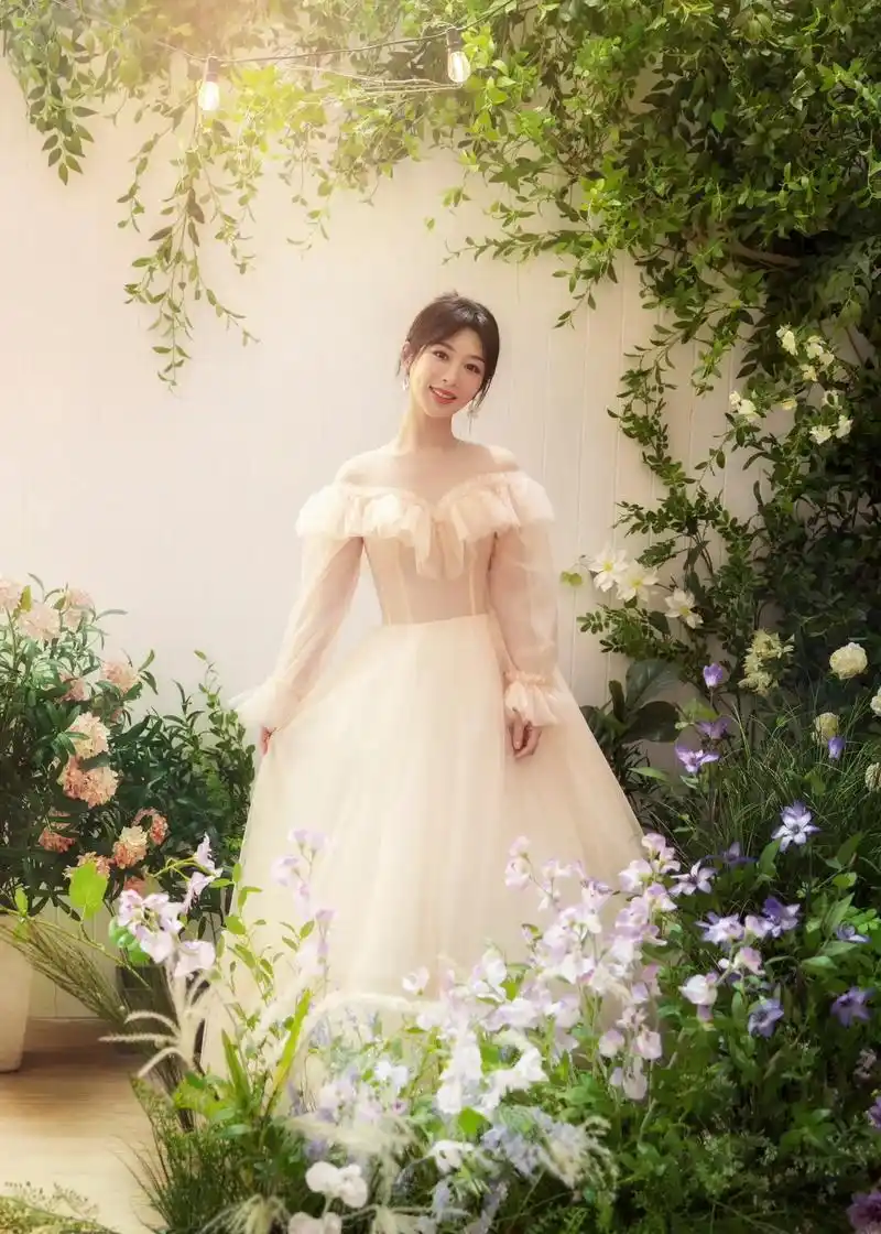 杨紫 @杨紫  #杨紫照片 - 抖音