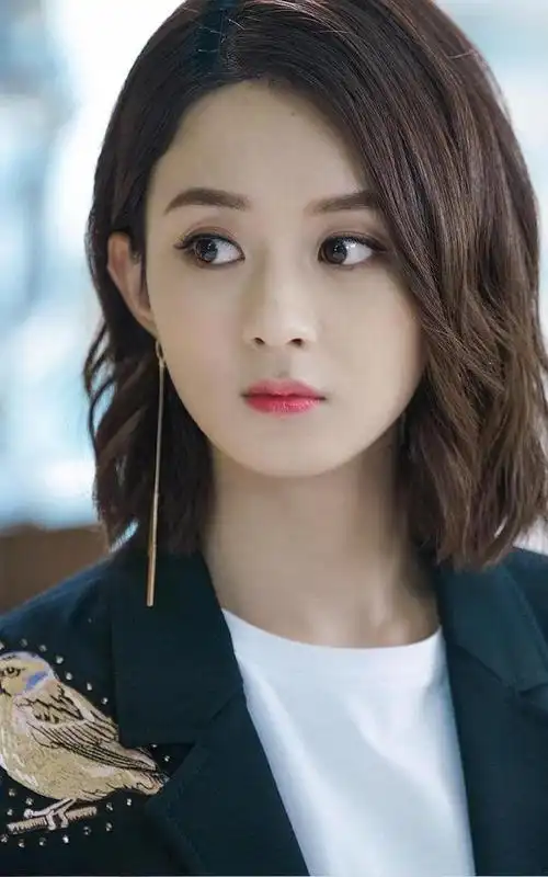 一个被称为中国最美娃娃脸的女人,即在结婚刚生完孩子就离婚,没错,她