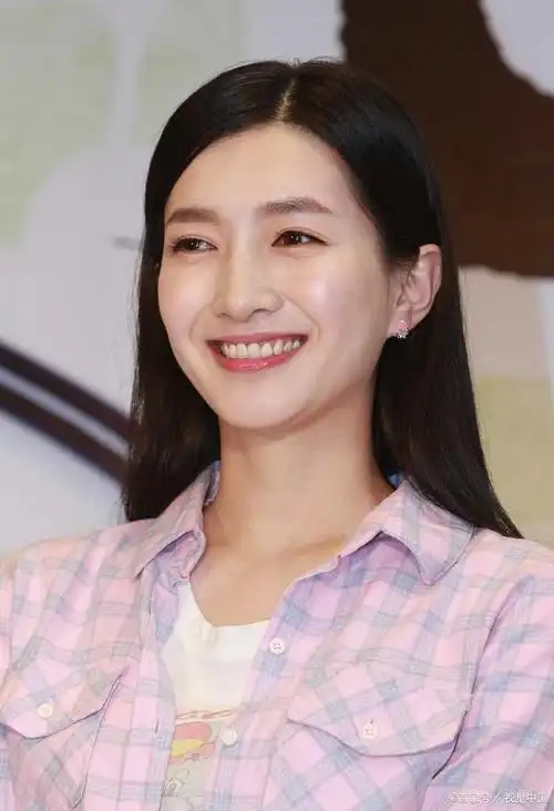 女明星该不该素颜出现在大众面前