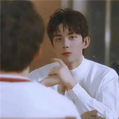 氛围感拉满的男生头像,无论对错都会走向你的人