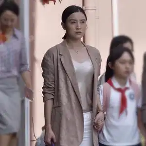 小舍得宋佳南俪同款衣服女夏季新款气质修身显瘦西服外套小西装夏