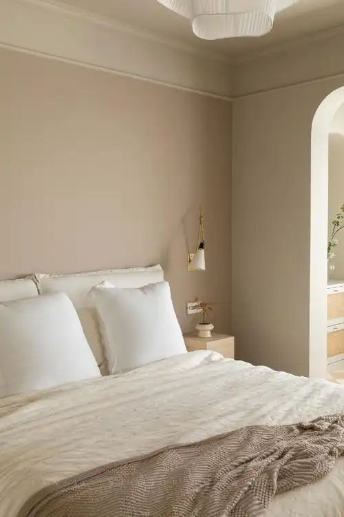 背景墙 房间 家居 酒店 设计 卧室 卧室装修 现代 装修 690_1035 竖版